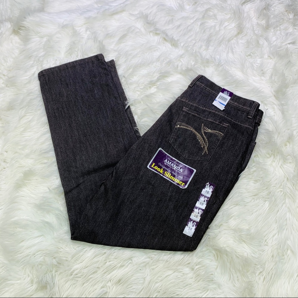 NWT Gloria Vanderbilt Gray Amanda Fit Jeans - 18
